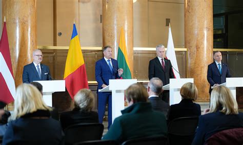 presidents of romania lithuania latvia and poland sign joint statement on regional security