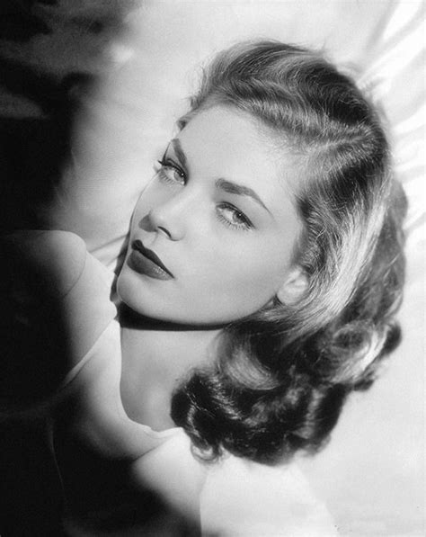 Lauren Bacall 1947 Black And White Photo Shoot Lauren Bacall