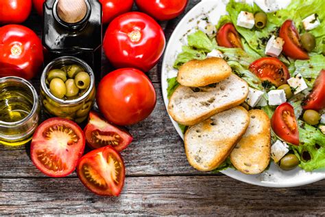 Mediterranean Diet Can Lead To Longer Life •