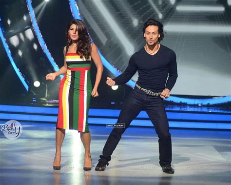 Tiger Shroff And Jacqueline Fernandes Performs And Promotes A Flying