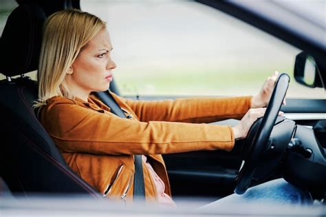 Premium Photo An Angry Woman Is Honking At Drivers In Traffic