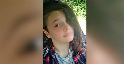 Niña De 13 Años Se Suicida Después De Haber Terminado Con