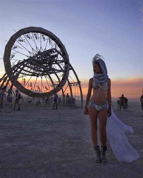 208 epic photos from burning man 2017 that prove it s the craziest festival in the world bored