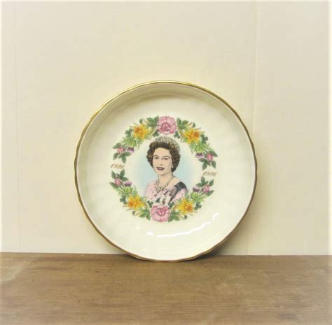 Coalport Queen Elizabeth Ii Commemorative Dish With Box Etsy