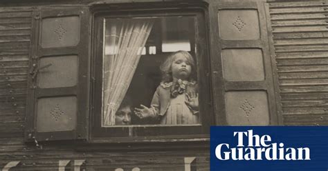 Female Photographers Who Escaped Nazi Persecution In Pictures Culture The Guardian
