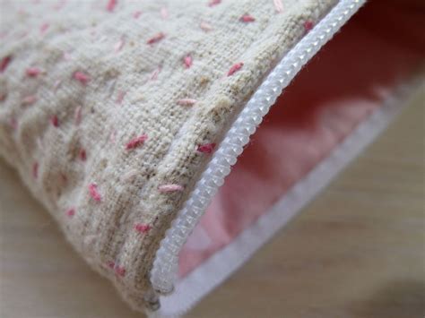 What S The Difference Between The Common Texture Patterns Seed Stitch And Moss Stitch Here Are