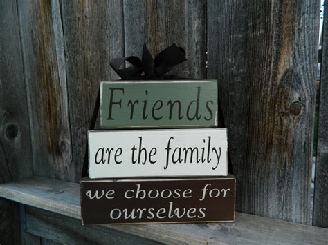 Amigos São A Família Que A Vida Nos Permite Escolher
