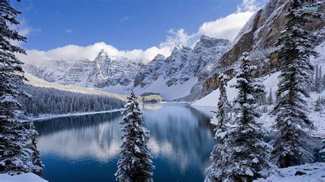 Solve Canada Alberta Banff National Park Moraine Lake Jigsaw