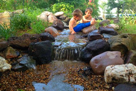23 Absolutely Stunning Pondless Disappearing Waterfall Designs