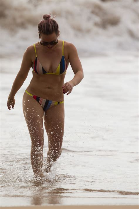 Hilary Duff Bikini Pics Beach In Maui Hawaii Celebmafia