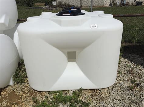 300 Gallon Free Standing Water Tank
