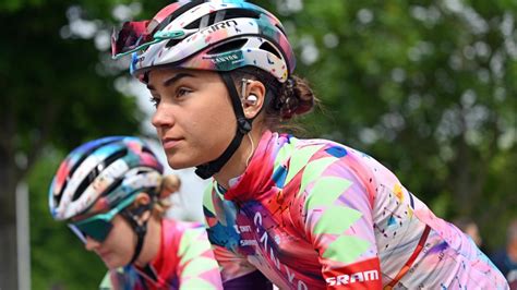 Tour De France Femmes It S Unbelievable Bauernfeind Wins Fifth