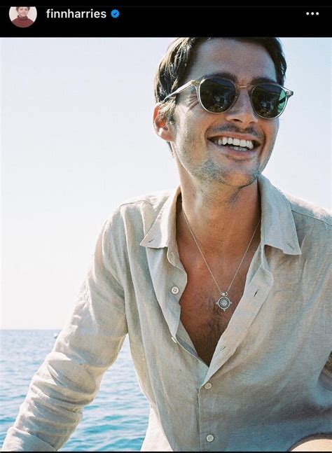 can anyone help me to find these glasses or similar r sunglasses