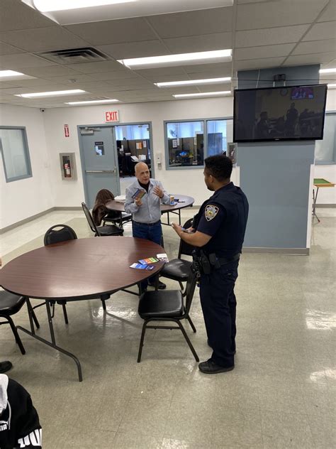 Nypd 110th Precinct On Twitter This Morning Officers From The 110th