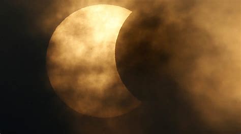 An Incredible Major Solar Eclipse Is Coming To America Heres Where To