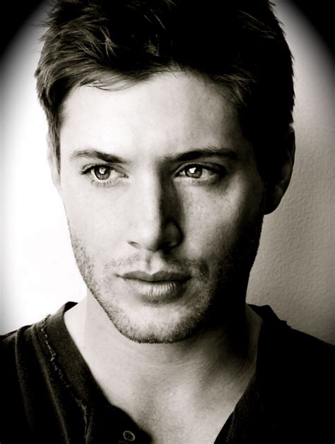 Jensen Ackles is hot, handsome and here! | 22MOON.COM