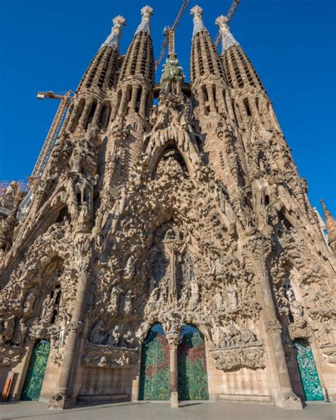 Пост почитания Антонио Гауди La Sagrada Familia Barcelona Basílica