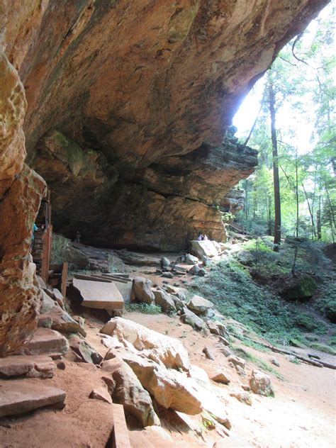20190824 hocking hills old man s cave cedar falls and ash cave loop hiking with doc