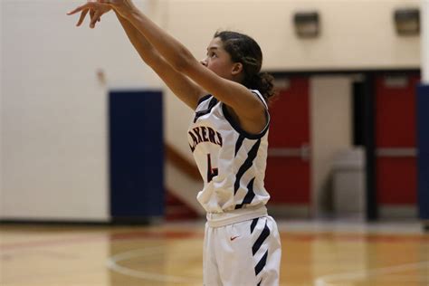 Lady Lakers fall to Somerset | Laker Country 104.9 FM WJRS