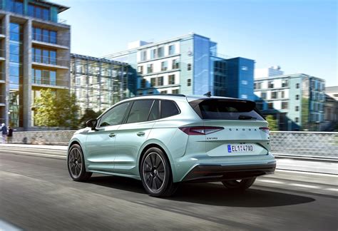 The skoda enyaq iv rs is a full electric vehicle (bev). SKODA ENYAQ iV 2021 100% ÉLECTRIQUE DE 148 CH À 306 CH EN ...