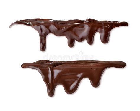 primo piano fuso del cioccolato isolato su fondo bianco fotografia stock immagine di caldo