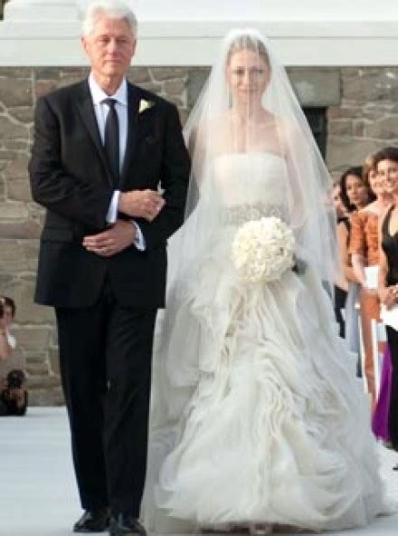 Revealed Chelsea Clintons Two Vera Wang Wedding Dresses Marie Claire