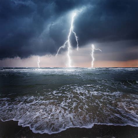 3500 Lightning Beach Stock Photos Pictures And Royalty Free Images
