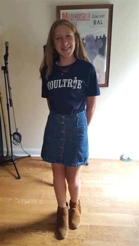 Mom Fires Back At Schools Dress Code Approach After Daughter