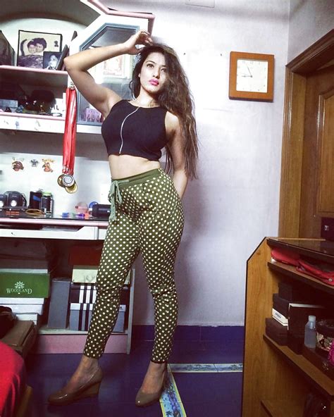 Paki Bengali Indian Fit Desi Slut In Tight Clothing