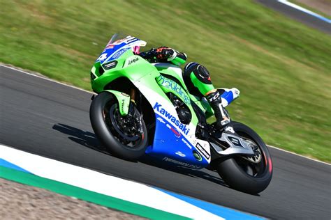 ray takes bennetts bsb superpicks qualifying pole knockhill racing circuit