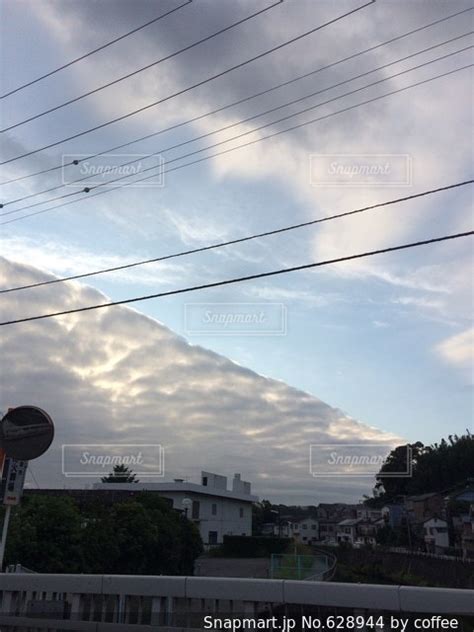 抽象 動物・野生生物 芸術 背景・テクスチャ 美容・ファッション 建物・都市 ビジネス・金融 有名人 エディトリアル 教育 食べ物・飲み物 ヘルスケア・医療 祝祭日・. 空の写真・画像素材628944-Snapmart（スナップマート）