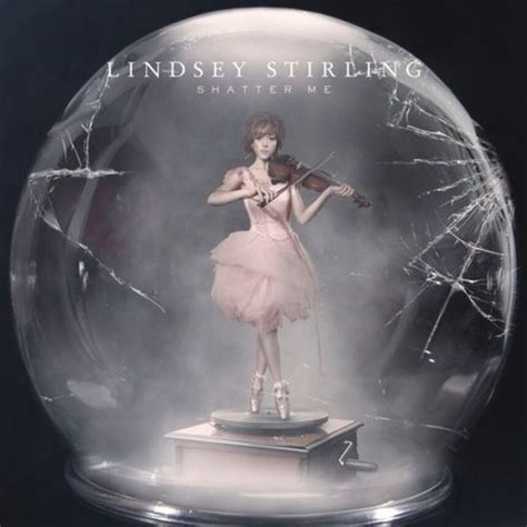Lindsey Stirling Gets Standing Ovations At Cma Christmas Lds Living