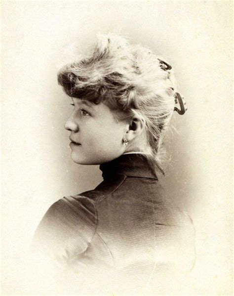 Charming Photos That Defined Women S Hairstyles From Edwardian Era Vintage Everyday