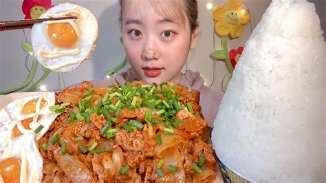 Asmr 豚キムチ Pork And Kimchi Stir Fry 돼지고기 김치볶음【咀嚼音大食いmukbangeating