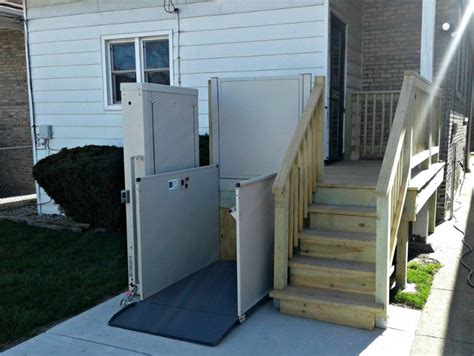 Outdoor Wheelchair Lifts In Chicago Il Lifeway Mobility Ehls