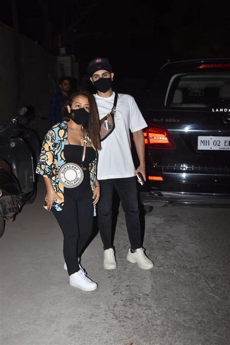 Indian Idol 12 Judge Neha Kakkar And Husband Rohanpreet Singh Spotted Post Romantic Dinner Date
