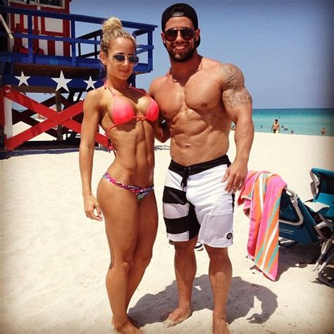20 Hot Fit Couples That Train Together