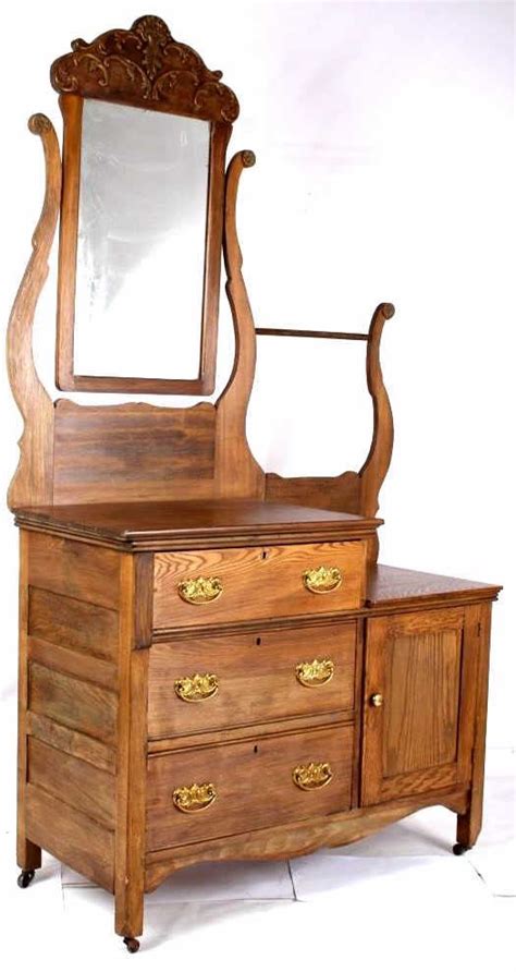 Antique Oak Gentlemans Dresser