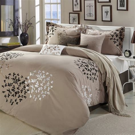 Your child's bedroom can take a brand new look with different bedding set. Queen size 8-Piece Comforter Set in Light Brown Black Tan ...