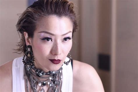 ‘queen Of Canto Pop Sammi Cheng Forgives Cheating Husband Andy Hui And