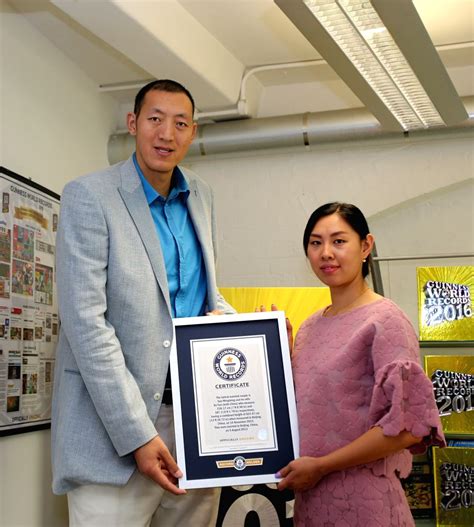 Britain London New Guinness World Record World S Tallest Married Couple