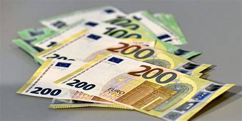 The currency code for euros is eur, and the currency symbol is €. 1000 Euro Schein Ausdrucken - Ein 1.000 euro kredit passt somit auch zu einem kleinen budget ...