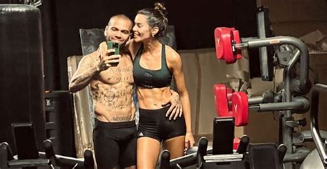 esposa de daniel alves joana sanz apaga fotos com o jogador no instagram