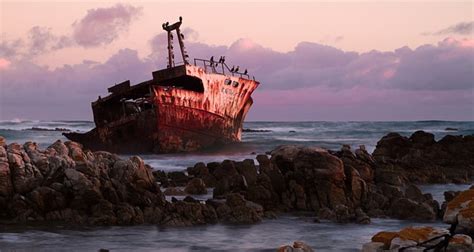Famous Shipwrecks Of The Cape Of Storms