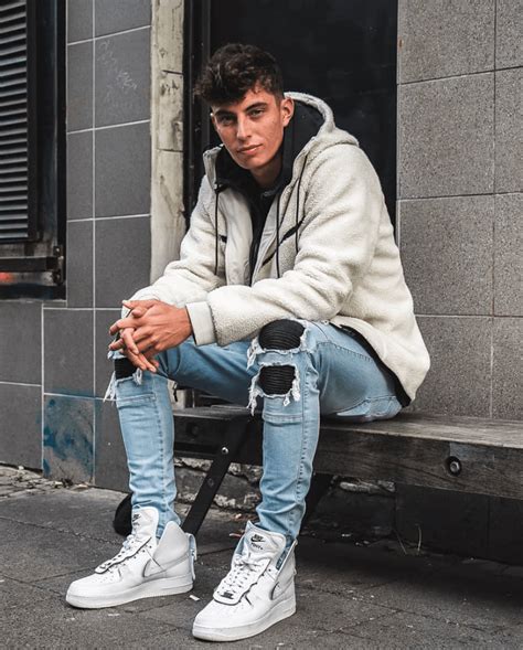 Our kai havertz biography tells you facts about his childhood story, early life, parents, family, girlfriend/wife to be, lifestyle, net worth. Kai Havertz - Bio, Age, Career, Net Worth & Girlfriend ...