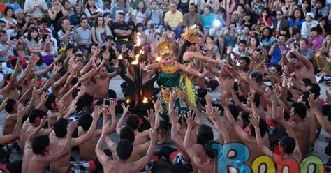 Tari Kecak Tarian Tradisional Dari Bali Lengkap Beserta Penjelasannya