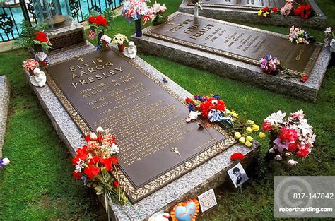 Burial Place Of Elvis Presley Stock Photo