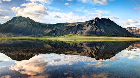 Clouds Fjords Grass Iceland Relection Lake Wallpaper 2560x1440