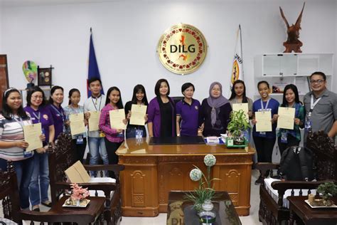 Dilg Xii Awards Certificate Of Completion To On The Job Trainees Of The
