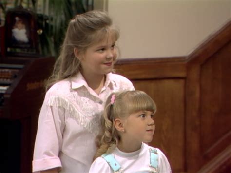 image candace cameron as d j tanner and jodie sweetin as stephanie tanner full house s1